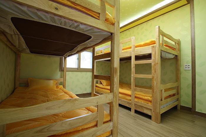 Gyeongju Friend Guesthouse חדר תמונה