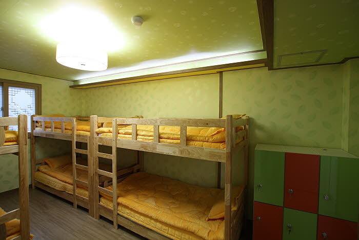 Gyeongju Friend Guesthouse חדר תמונה
