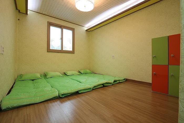 Gyeongju Friend Guesthouse מראה חיצוני תמונה