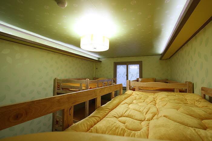 Gyeongju Friend Guesthouse חדר תמונה